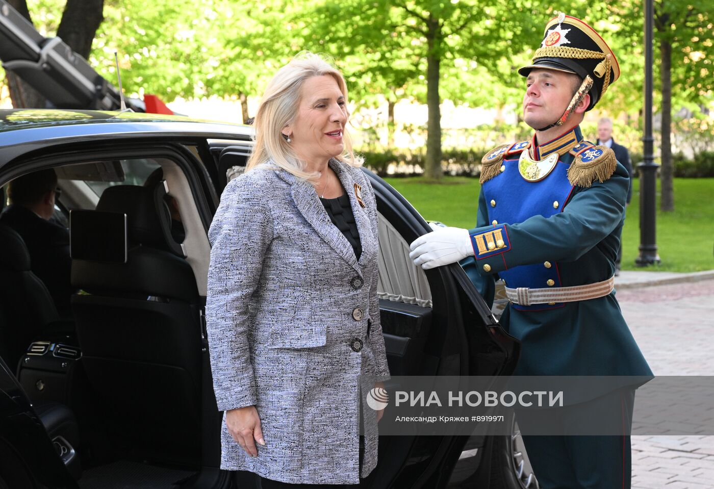 Встреча президента РФ В. Путина и иностранных лидеров