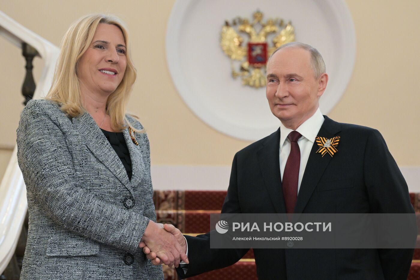 Встреча президента РФ В. Путина и иностранных лидеров