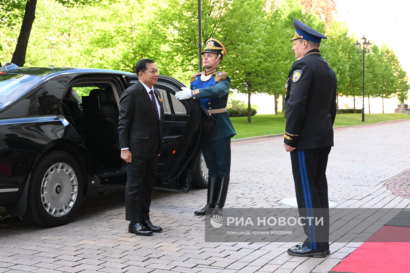 Встреча президента РФ В. Путина и иностранных лидеров