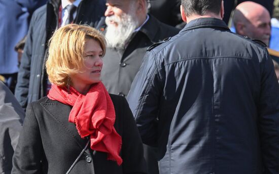 Министр сельского хозяйства РФ Оксана Лут на Красной площади в Москве перед началом военного парада, посвященного 80-летию Победы. 9 мая Россия отмечает 80-летие Победы в Великой Отечественной войне 1941-1945 годов. Место: Россия, Москва. Автор: Илья Питалев/РИА Новости. Официальные лица на военном параде в честь 80-летия Победы