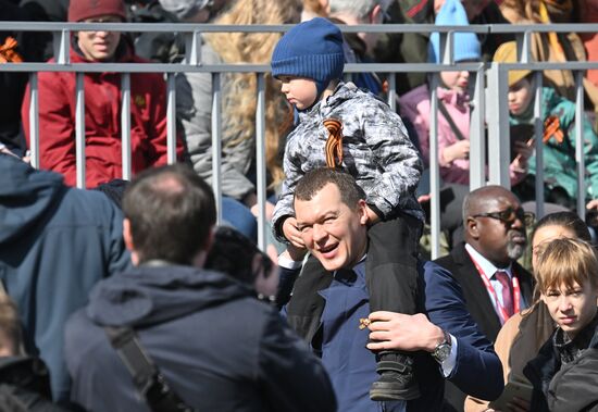 Министр спорта РФ Михаил Дегтярев на Красной площади в Москве перед началом военного парада, посвященного 80-летию Победы. 9 мая Россия отмечает 80-летие Победы в Великой Отечественной войне 1941-1945 годов. Место: Россия, Москва. Автор: Илья Питалев/РИА Новости. Официальные лица на военном параде в честь 80-летия Победы