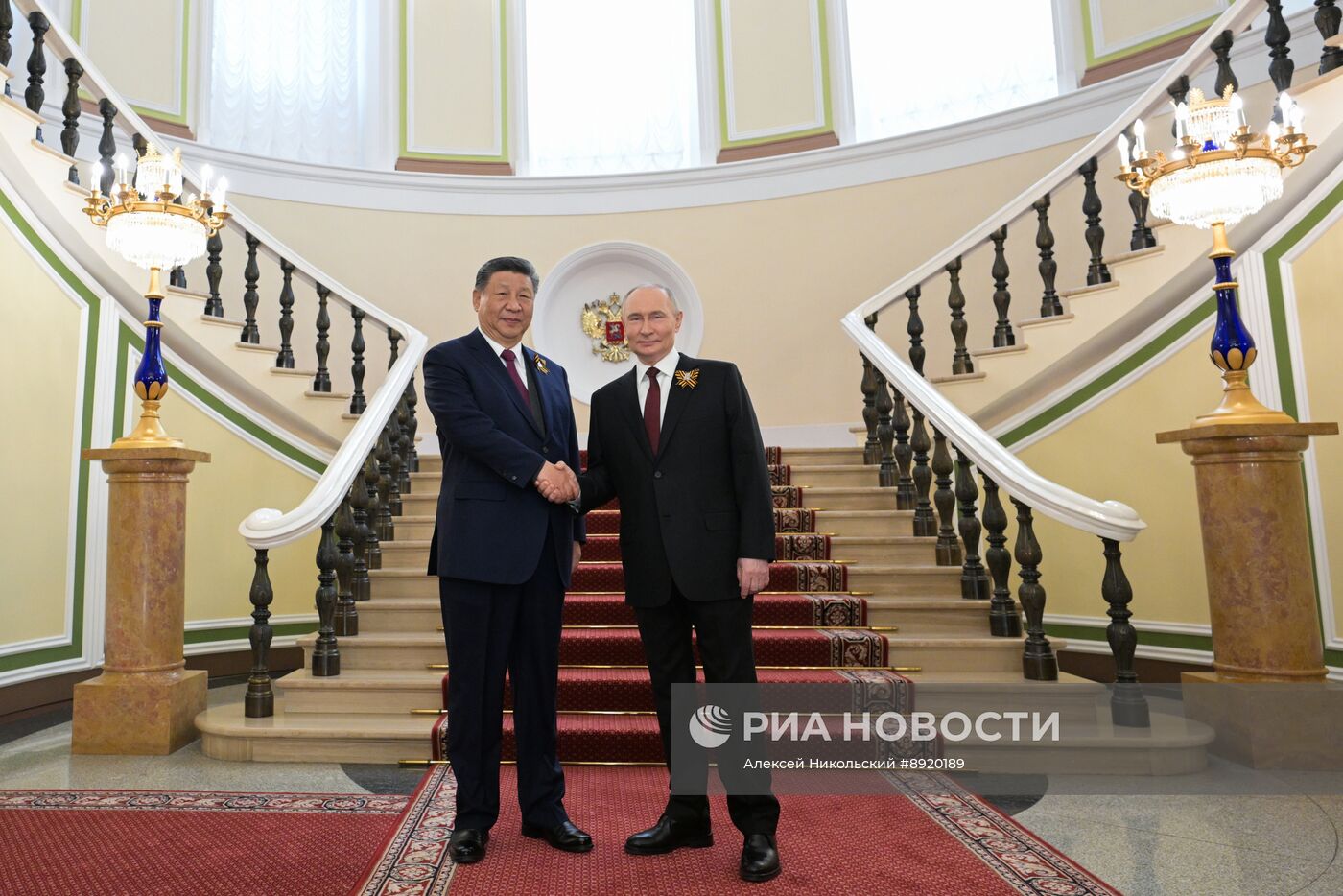 Встреча президента РФ В. Путина и иностранных лидеров