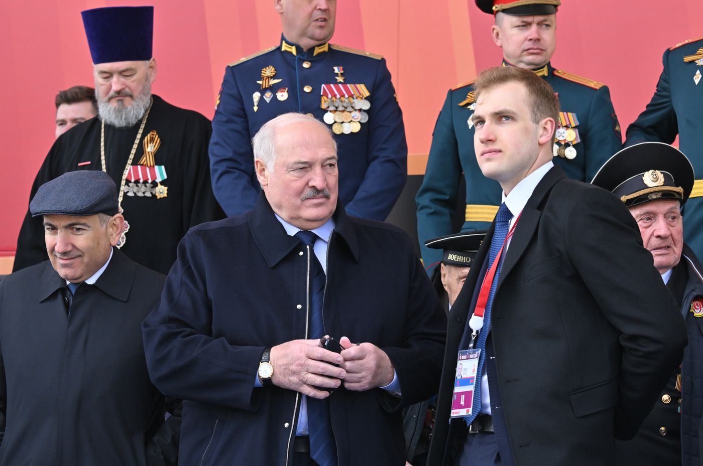 Президент РФ В. Путин и иностранные лидеры на военном параде в честь 80-летия Победы 