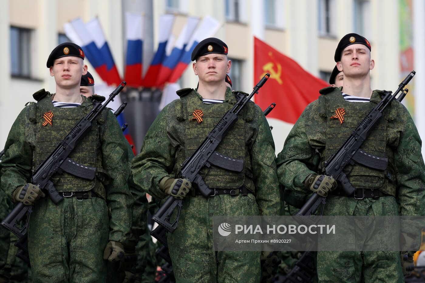 Город-герой Мурманск. Военный парад, посвященный 80-летию Победы