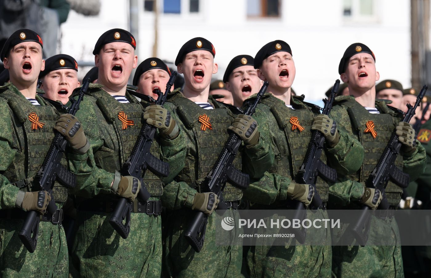 Город-герой Мурманск. Военный парад, посвященный 80-летию Победы