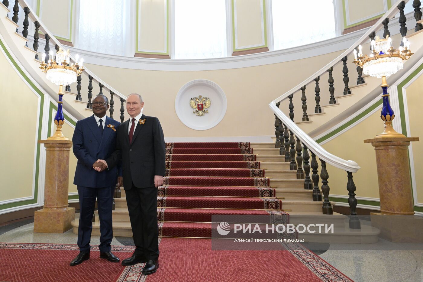 Встреча президента РФ В. Путина и иностранных лидеров