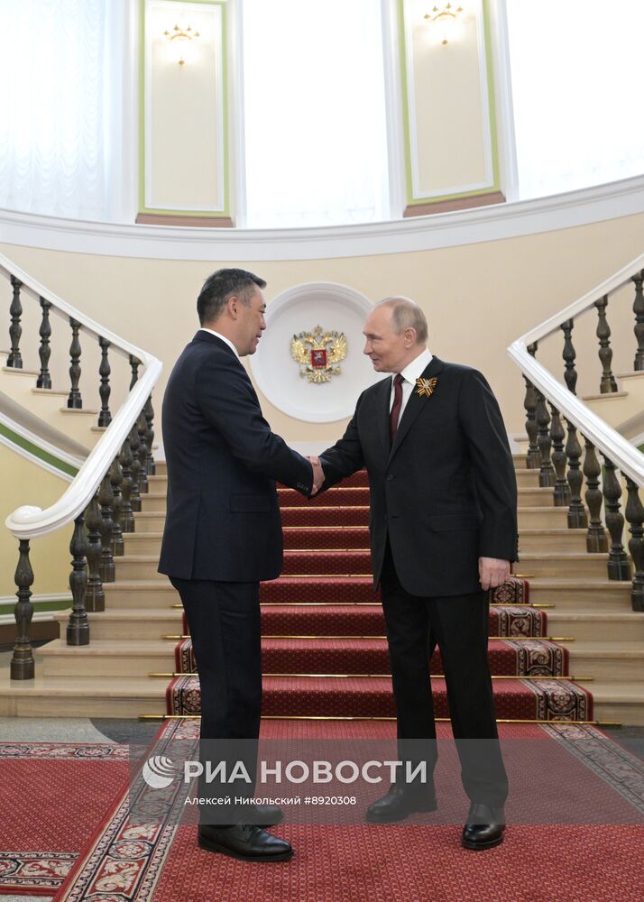 Встреча президента РФ В. Путина и иностранных лидеров