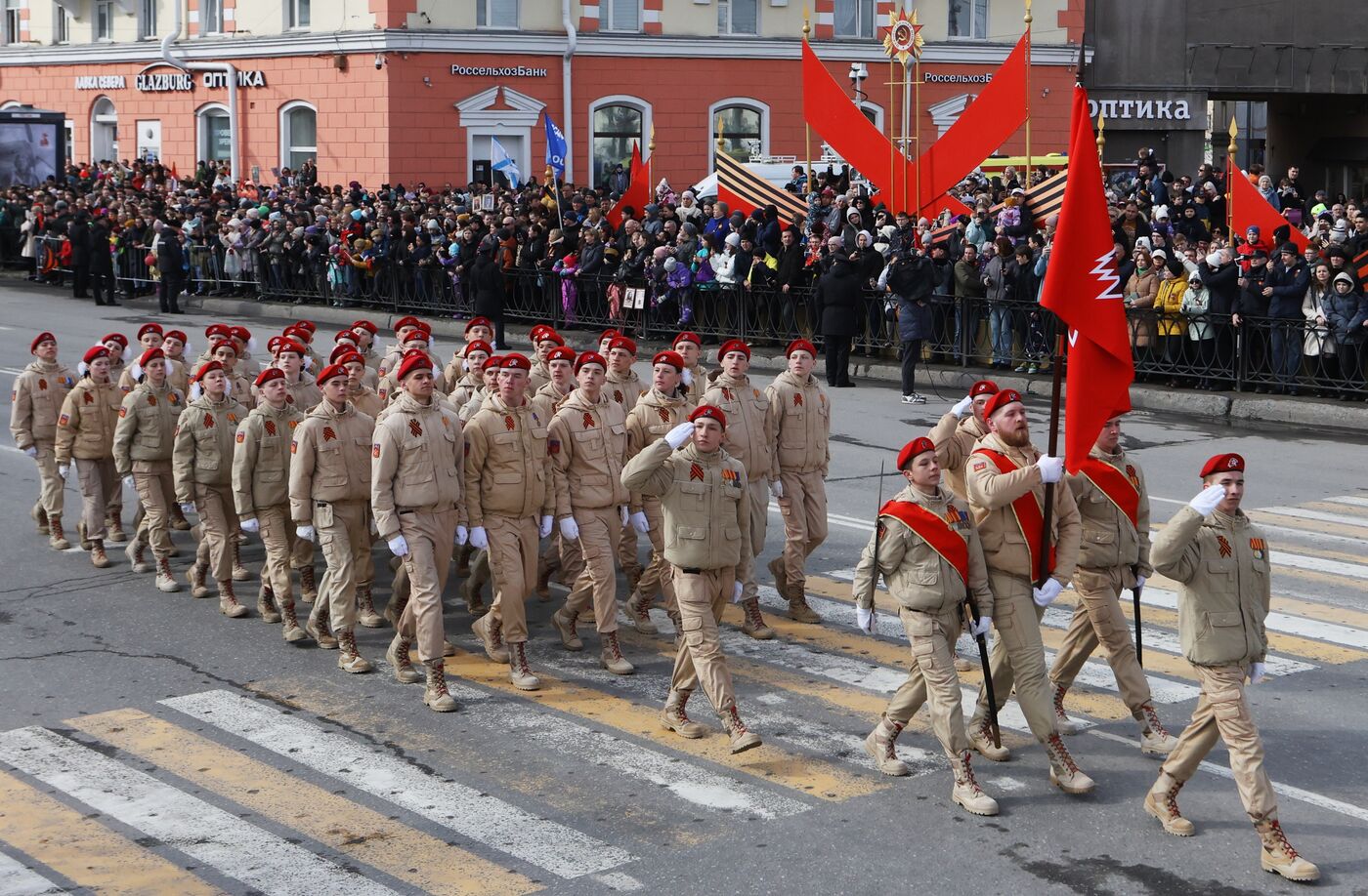Город-герой Мурманск. Военный парад, посвященный 80-летию Победы