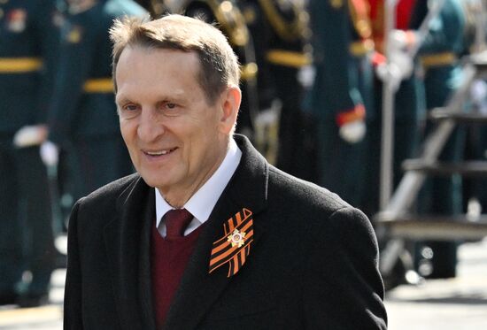 Директор Службы внешней разведки РФ Сергей Нарышкин на Красной площади в Москве перед началом военного парада, посвященного 80-летию Победы. 9 мая Россия отмечает 80-летие Победы в Великой Отечественной войне 1941-1945 годов. Место: Россия, Москва. Автор: Илья Питалев/РИА Новости. Официальные лица на военном параде в честь 80-летия Победы