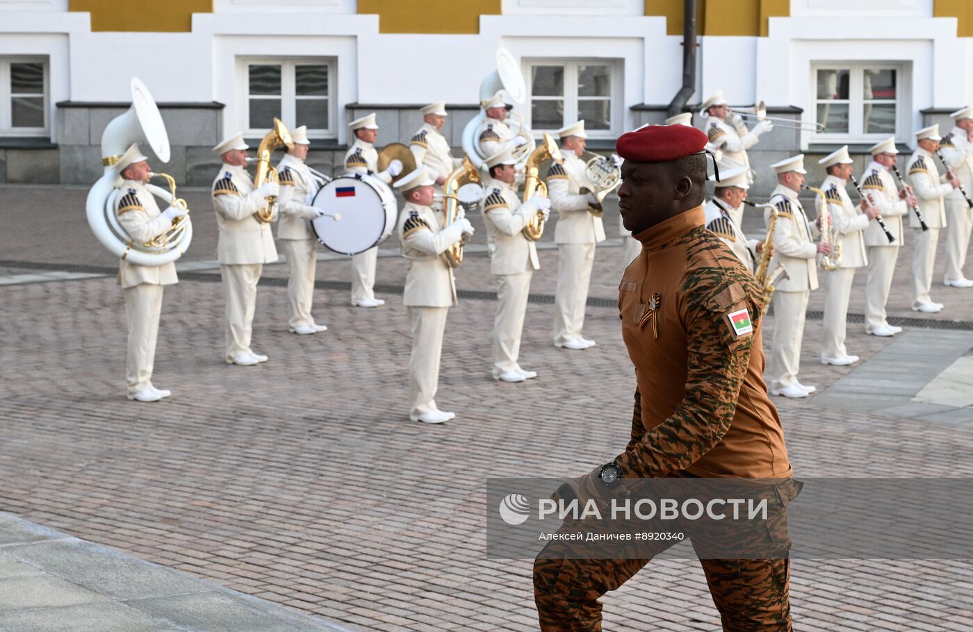 Встреча президента РФ В. Путина и иностранных лидеров