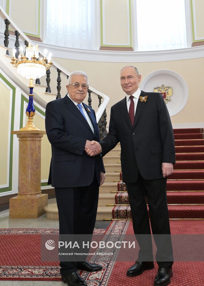 Встреча президента РФ В. Путина и иностранных лидеров