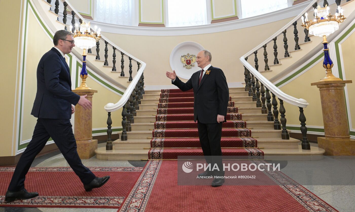 Встреча президента РФ В. Путина и иностранных лидеров