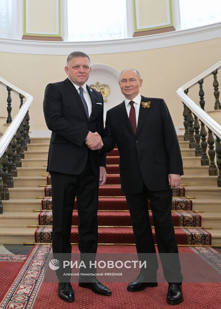 Встреча президента РФ В. Путина и иностранных лидеров