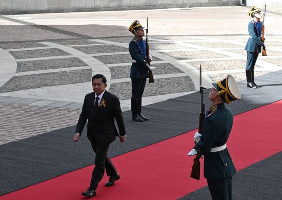 Председатель Государственного административного совета Мьянмы генерал Мин Аунг Хлайн прибыл в Кремль на встречу с президентом РФ Владимиром Путиным перед военным парадом, посвященном 80-летию Победы. 9 мая Россия отмечает 80-летие Победы в Великой Отечественной войне 1941-1945 годов. Место: Россия, Москва. Автор: Алексей Даничев/РИА Новости. Встреча президента РФ В. Путина и иностранных лидеров