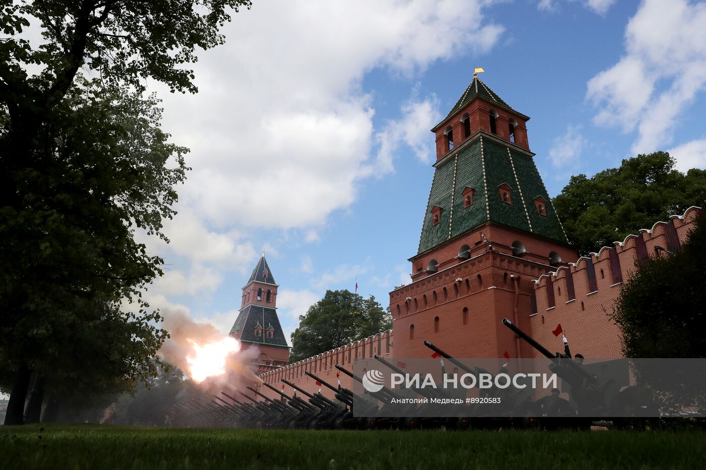 Москва. Военный парад, посвященный 80-летию Победы в Великой Отечественной войне
