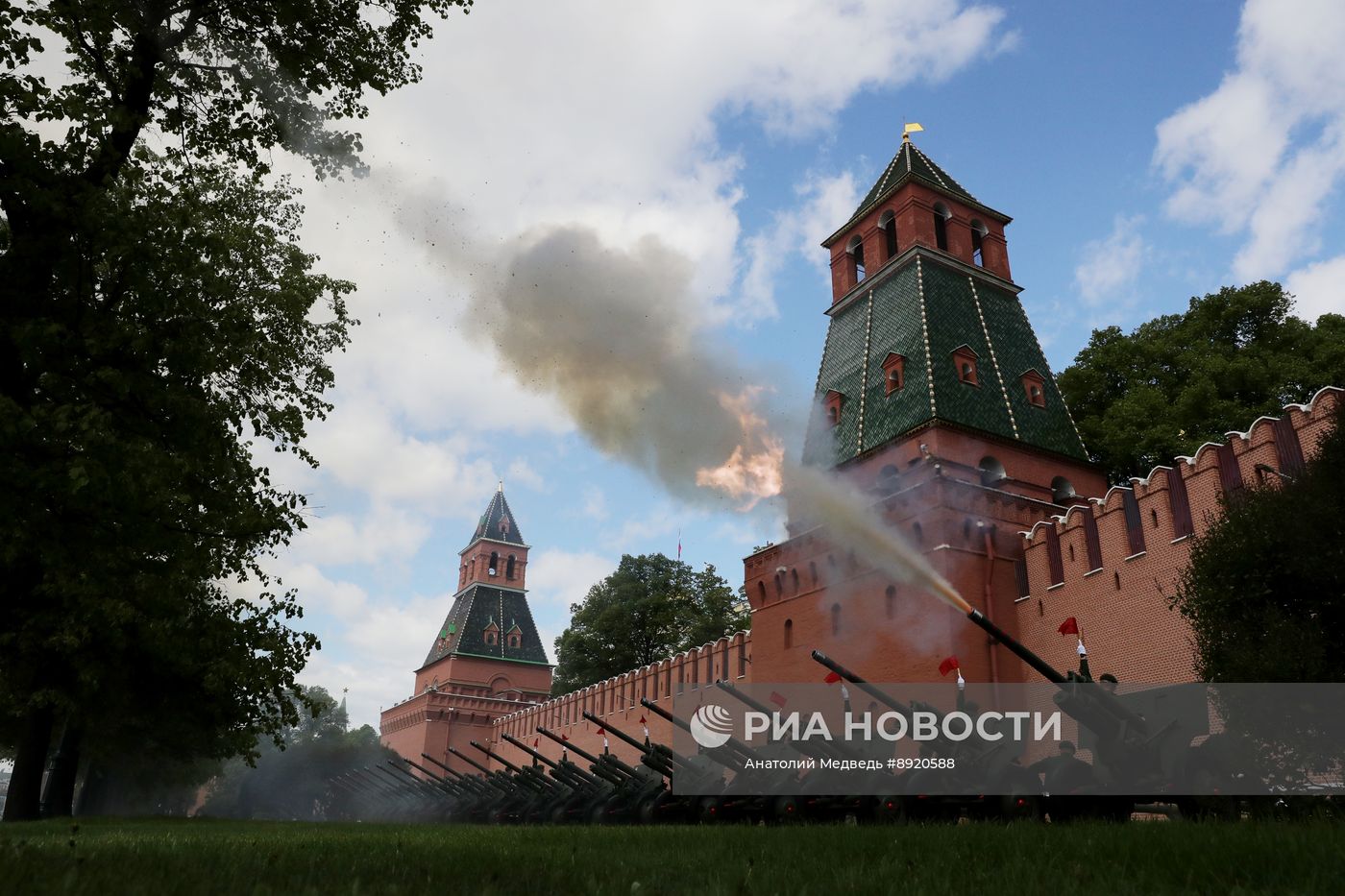 Москва. Военный парад, посвященный 80-летию Победы в Великой Отечественной войне