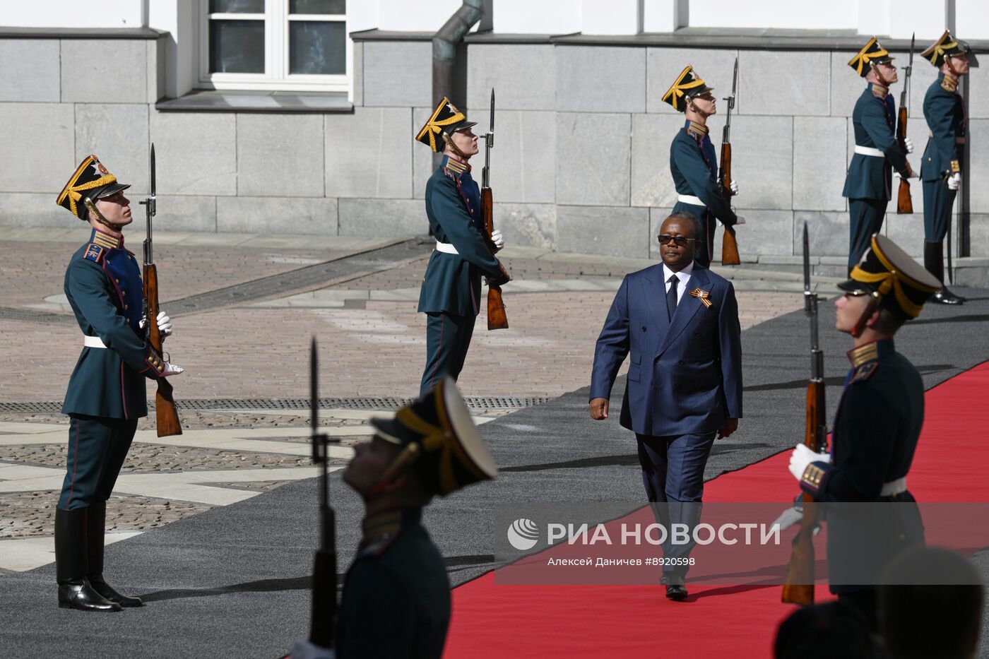 Встреча президента РФ В. Путина и иностранных лидеров