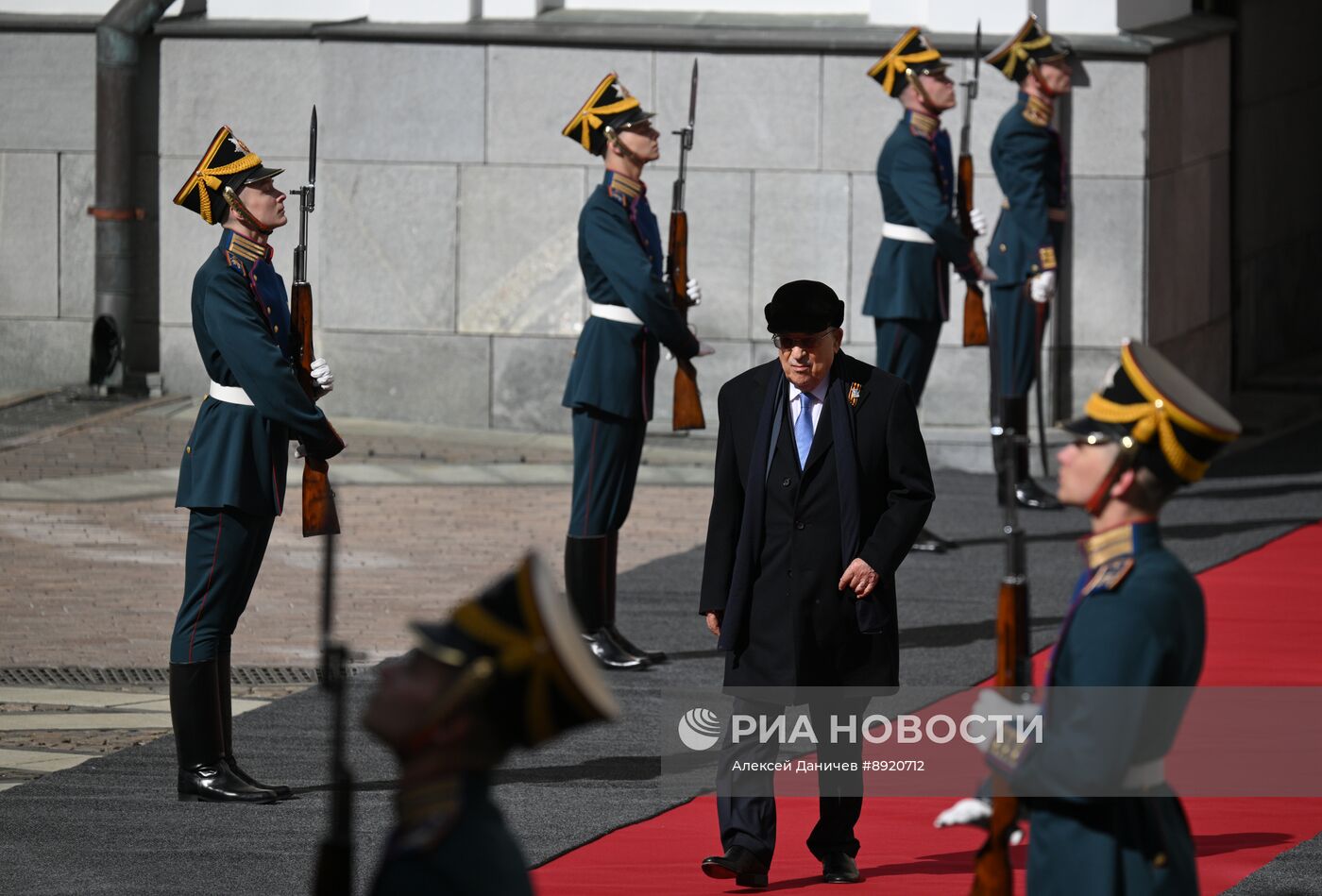 Встреча президента РФ В. Путина и иностранных лидеров