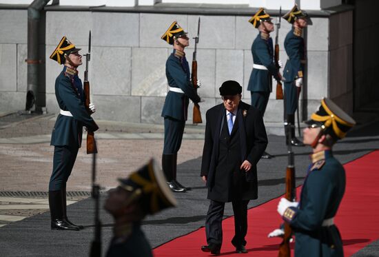 Президент Палестины Махмуд Аббас прибыл в Кремль на встречу с президентом РФ Владимиром Путиным перед военным парадом, посвященном 80-летию Победы. 9 мая Россия отмечает 80-летие Победы в Великой Отечественной войне 1941-1945 годов. Место: Россия, Москва. Автор: Алексей Даничев/РИА Новости. Встреча президента РФ В. Путина и иностранных лидеров