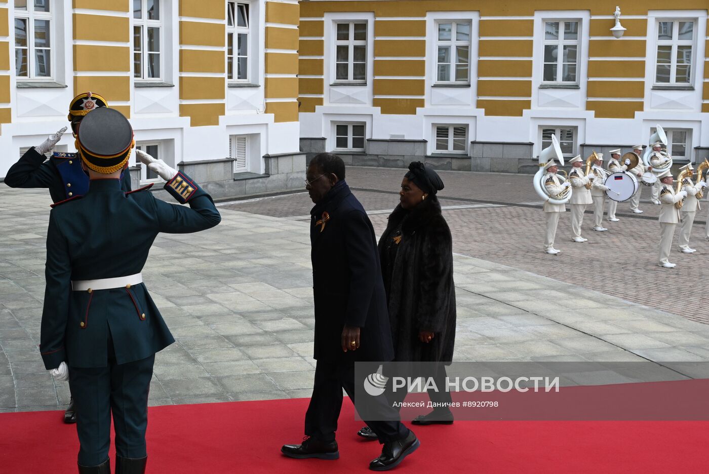 Встреча президента РФ В. Путина и иностранных лидеров