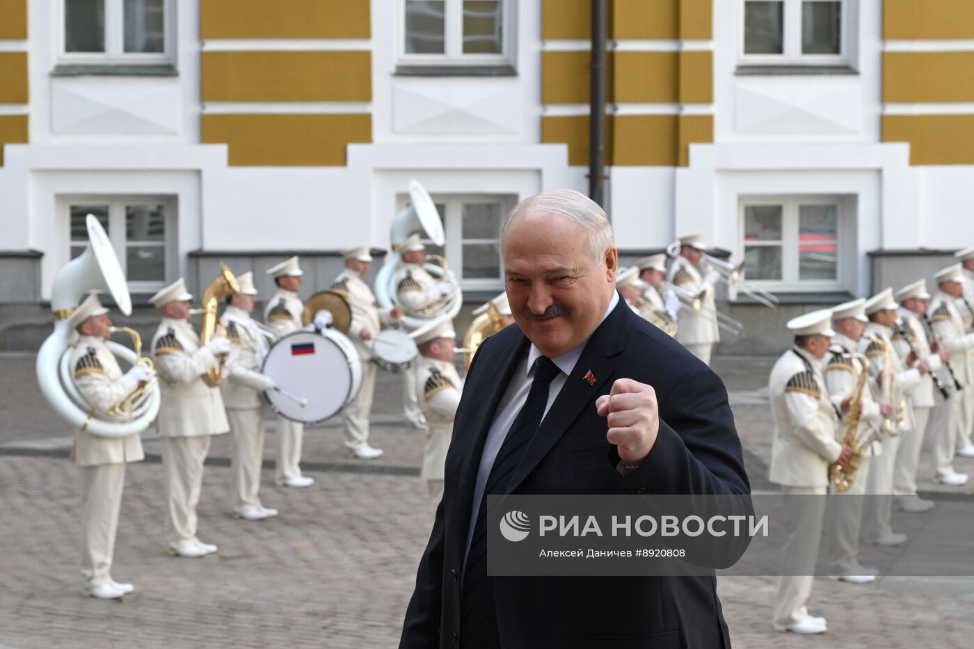 Встреча президента РФ В. Путина и иностранных лидеров