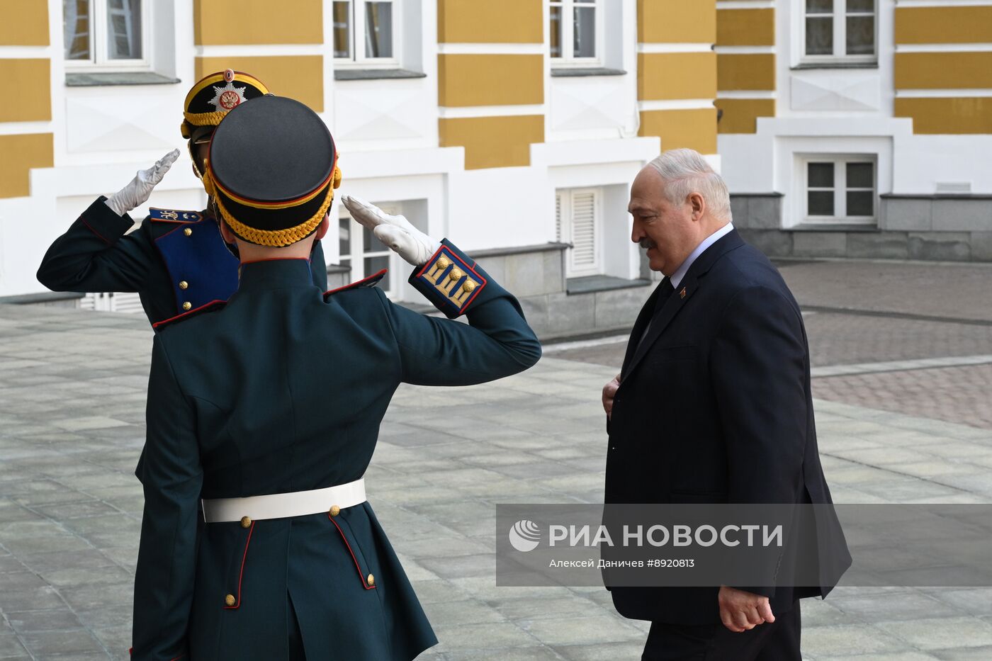 Встреча президента РФ В. Путина и иностранных лидеров