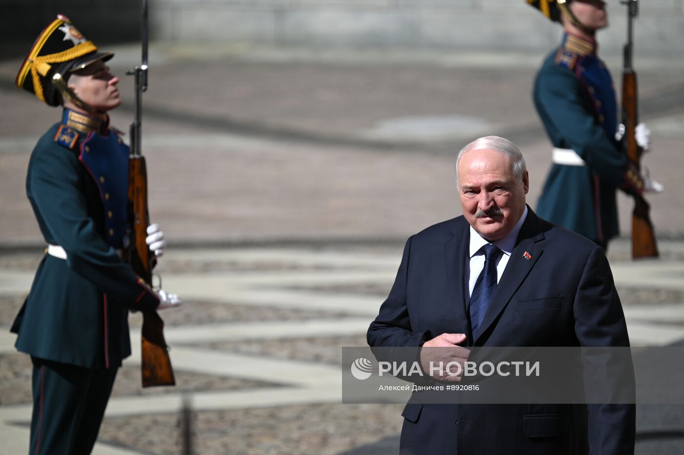 Встреча президента РФ В. Путина и иностранных лидеров