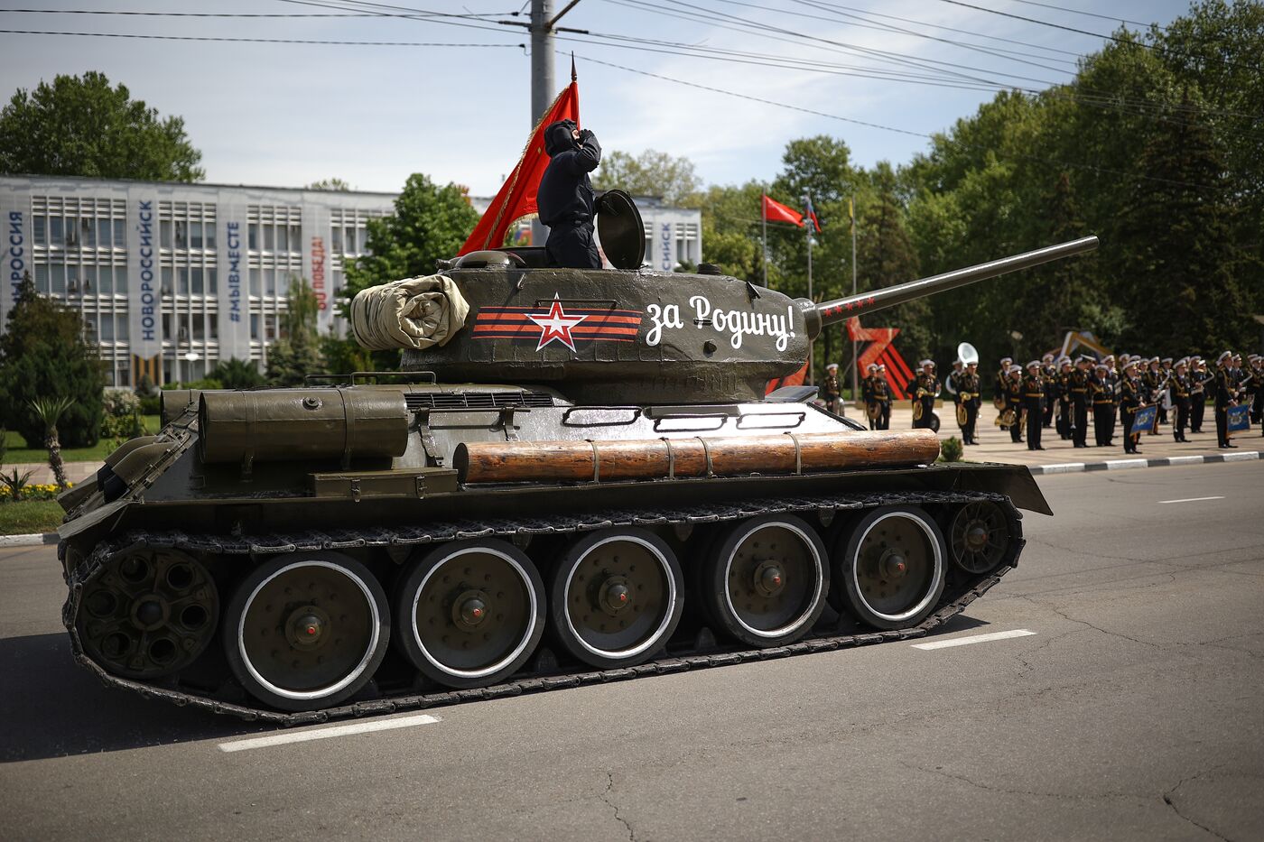 Город-герой Новороссийск. Военный парад, посвященный 80-летию Победы