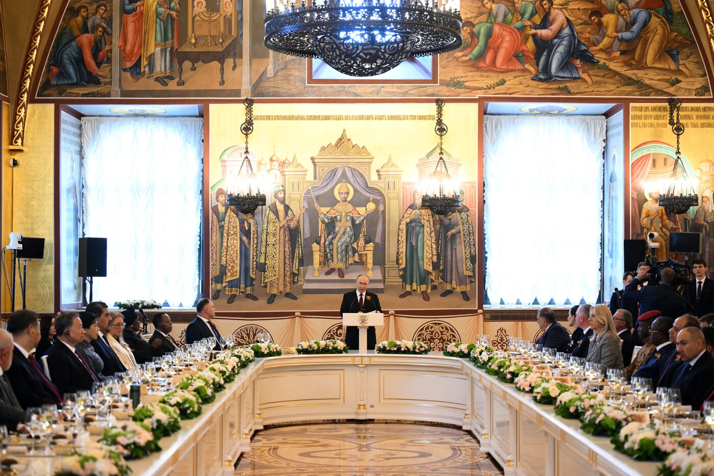 Прием от имени президента России в честь глав государств, приглашенных на празднование 80-й годовщины Победы