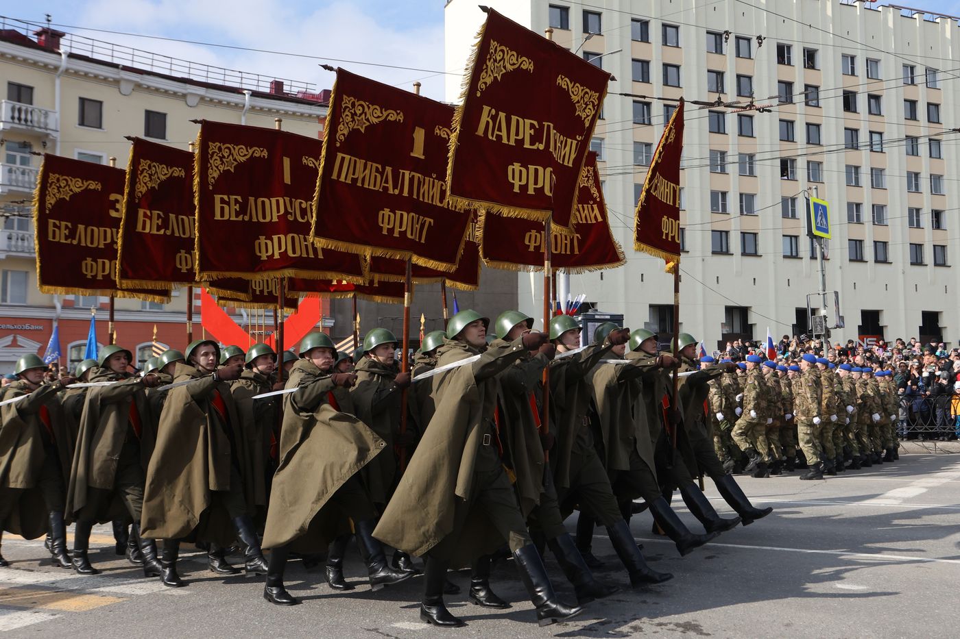 Город-герой Мурманск. Военный парад, посвященный 80-летию Победы