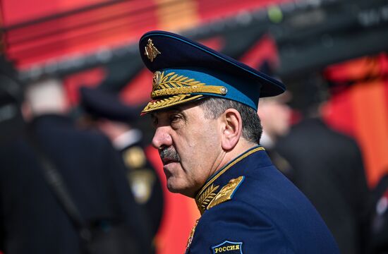 Заместитель министра обороны РФ Юнус-Бек Евкуров на Красной площади в Москве на военном параде, посвященном 80-летию Победы. 9 мая Россия отмечает 80-летие Победы в Великой Отечественной войне 1941-1945 годов. Место: Россия, Москва. Автор: Евгений Биятов/РИА Новости. Официальные лица на военном параде в честь 80-летия Победы