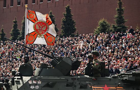 Гости на Красной площади в Москве на военном параде, посвященном 80-летию Победы в Великой Отечественной войне. Место: Россия, Москва. Автор: Пелагия Тихонова/РИА Новости. Москва. Военный парад, посвященный 80-летию Победы в Великой Отечественной войне