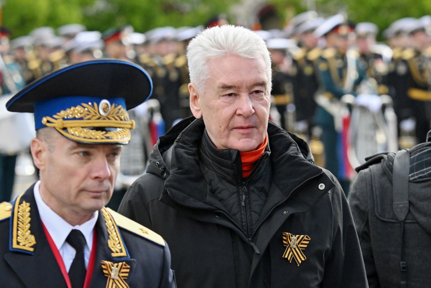 Официальные лица на военном параде в честь 80-летия Победы 