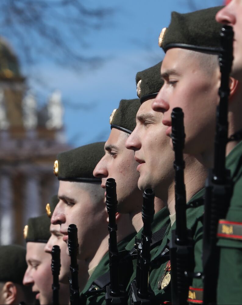 Город-герой Ленинград. Военный парад, посвященный 80-летию Победы