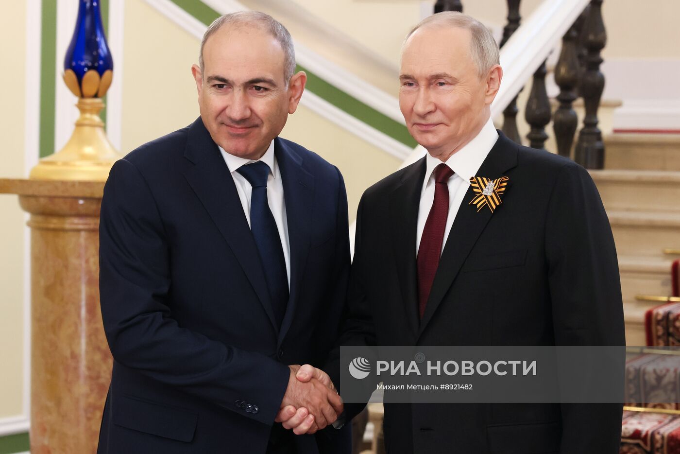 Встреча президента РФ В. Путина и иностранных лидеров