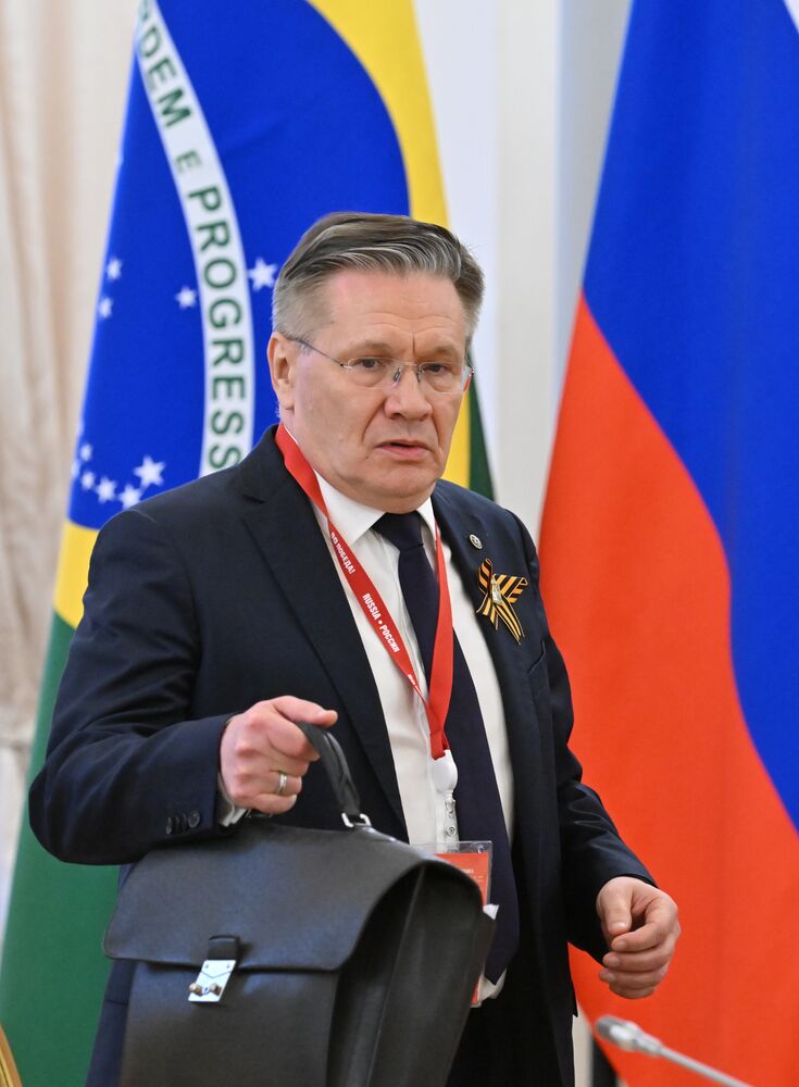 Встреча президента РФ В. Путина и президента Бразилии Луиса Инасиу Лулы да Силвы