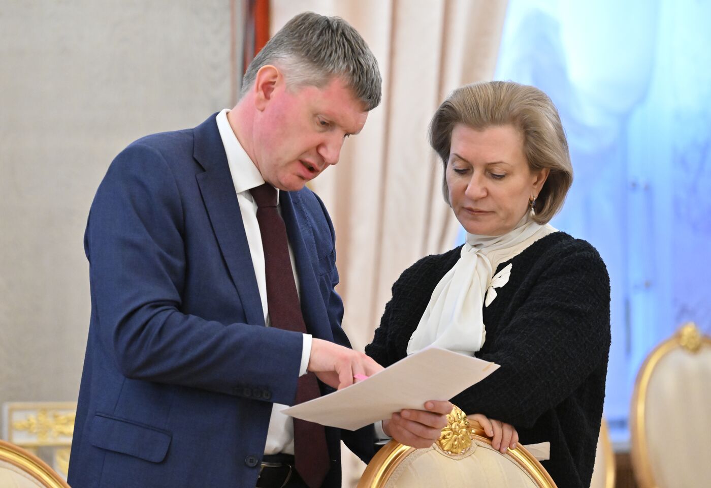 Встреча президента РФ В. Путина и президент Египта Абделя Фаттах Ас-Сиси