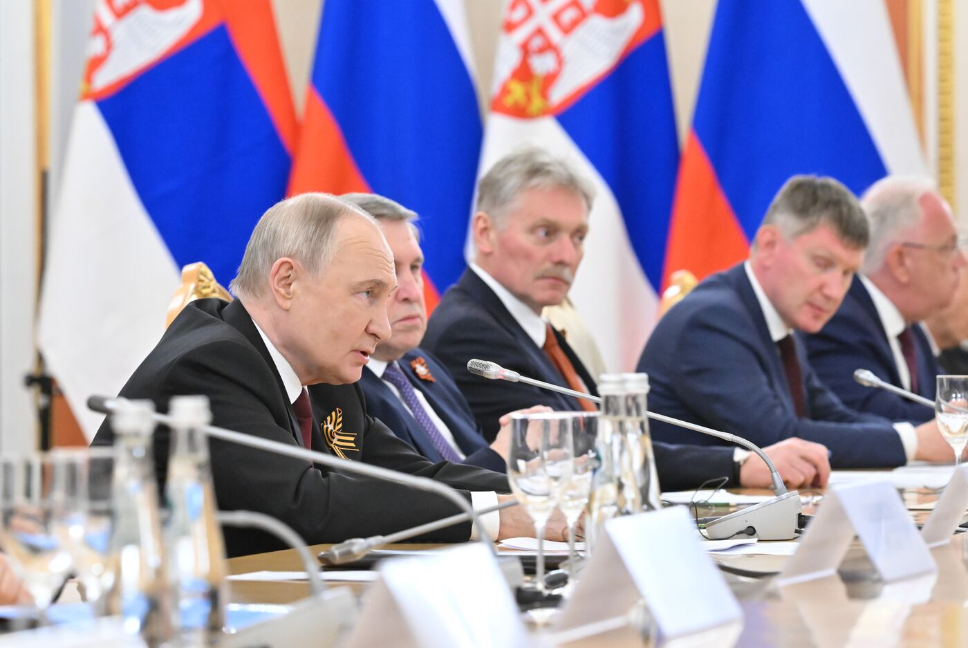 Встреча президента РФ В. Путина и президента Сербии Александра Вучича