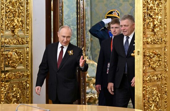 Встреча президента РФ В. Путина и премьер-министра Словакии Р. Фицо