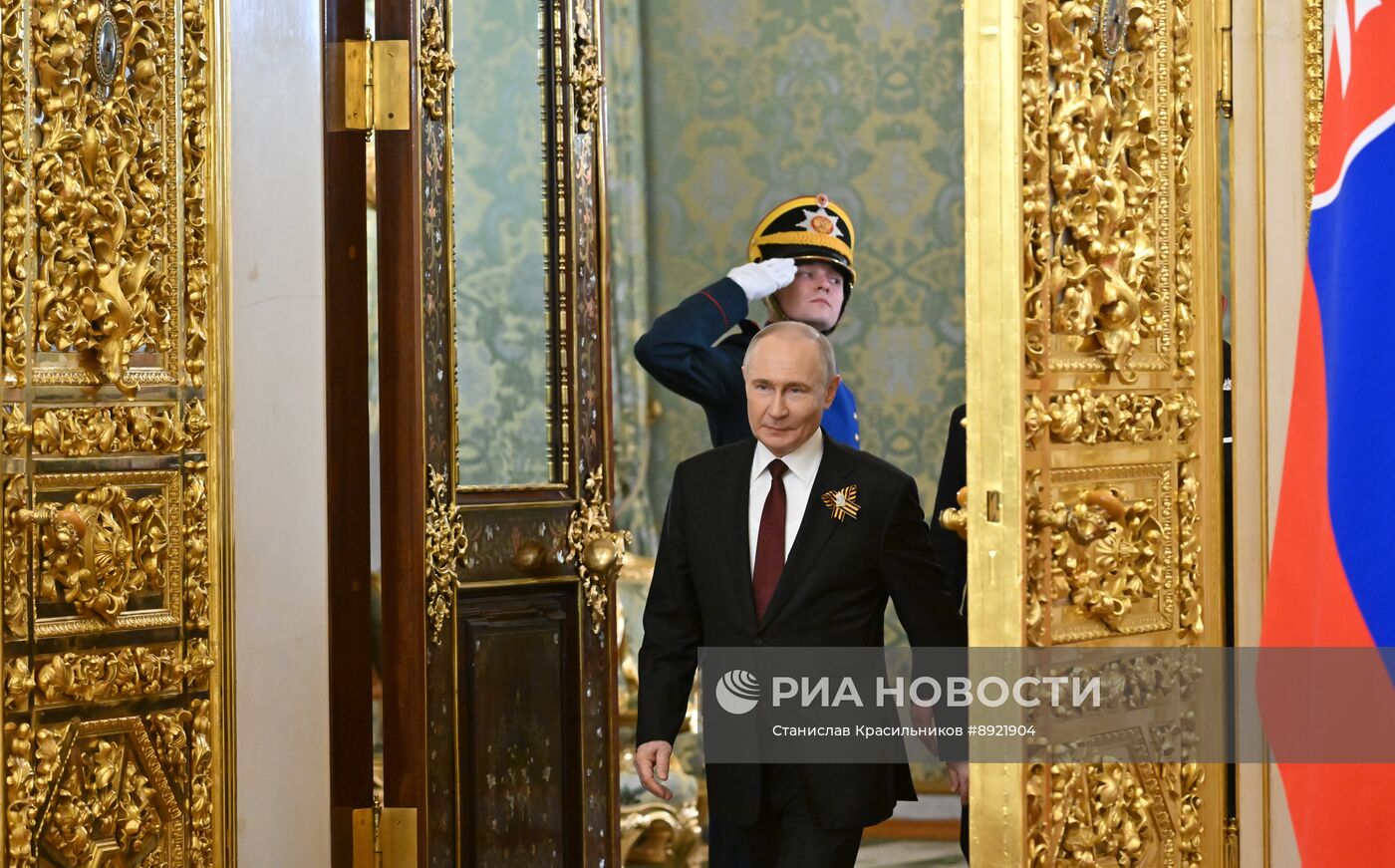 Встреча президента РФ В. Путина и премьер-министра Словакии Р. Фицо