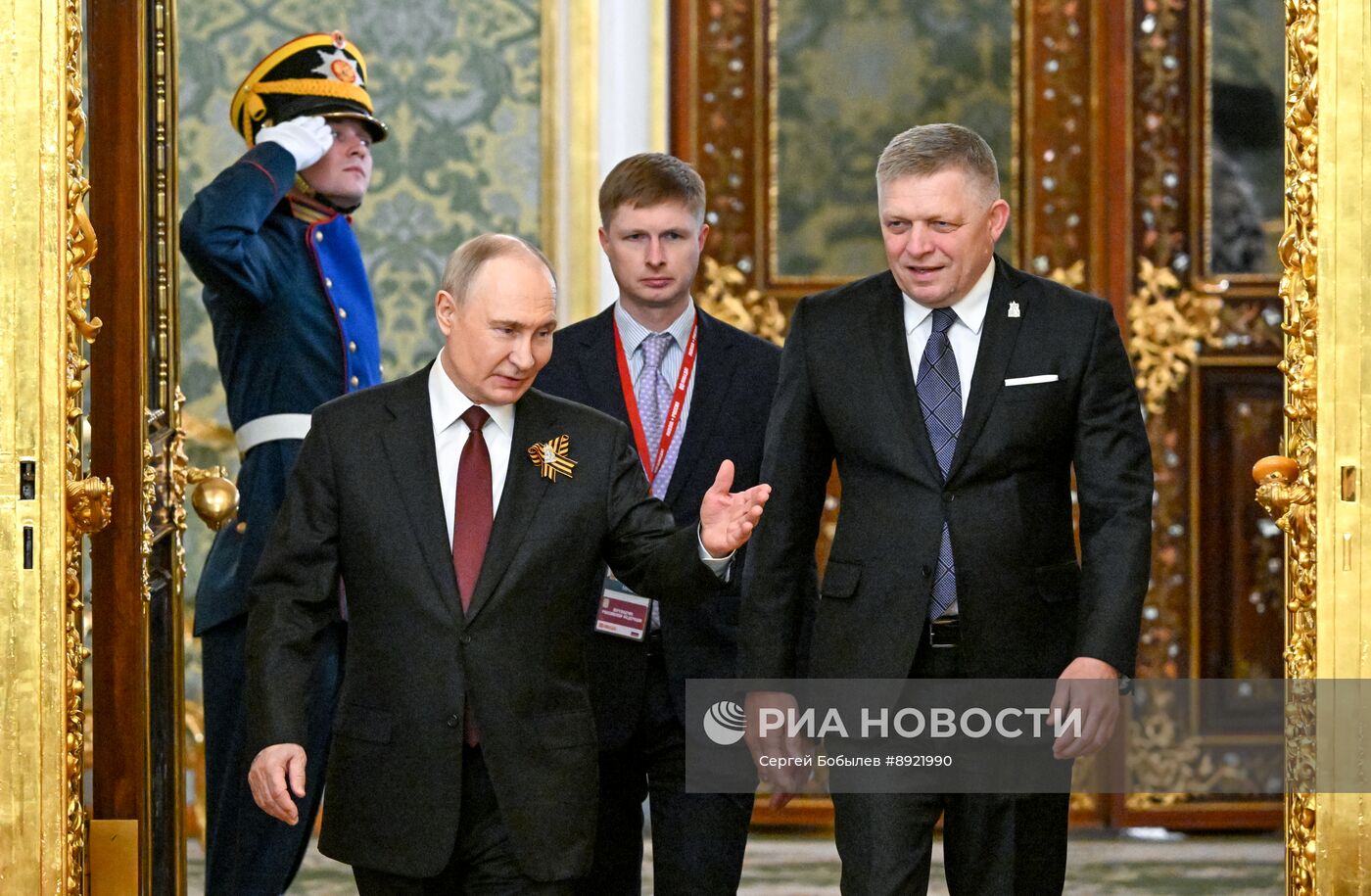 Встреча президента РФ В. Путина и премьер-министра Словакии Р. Фицо