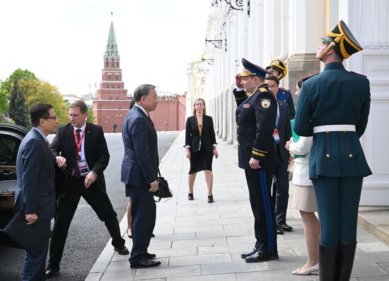 Официальный визит генсека ЦК Компартии Вьетнама То Лама в Россию