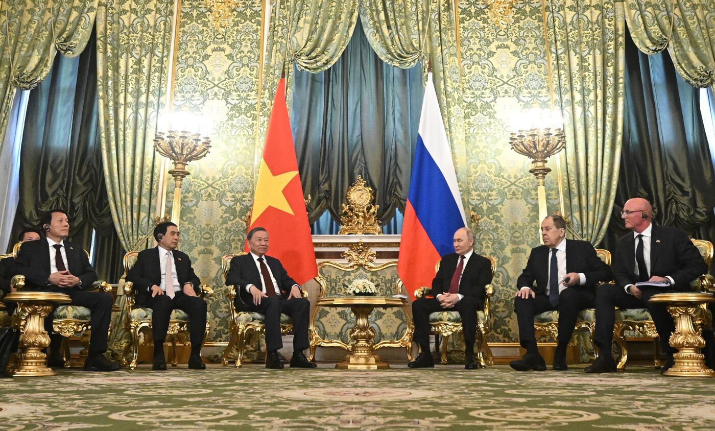 Официальный визит генсека ЦК Компартии Вьетнама То Лама в Россию