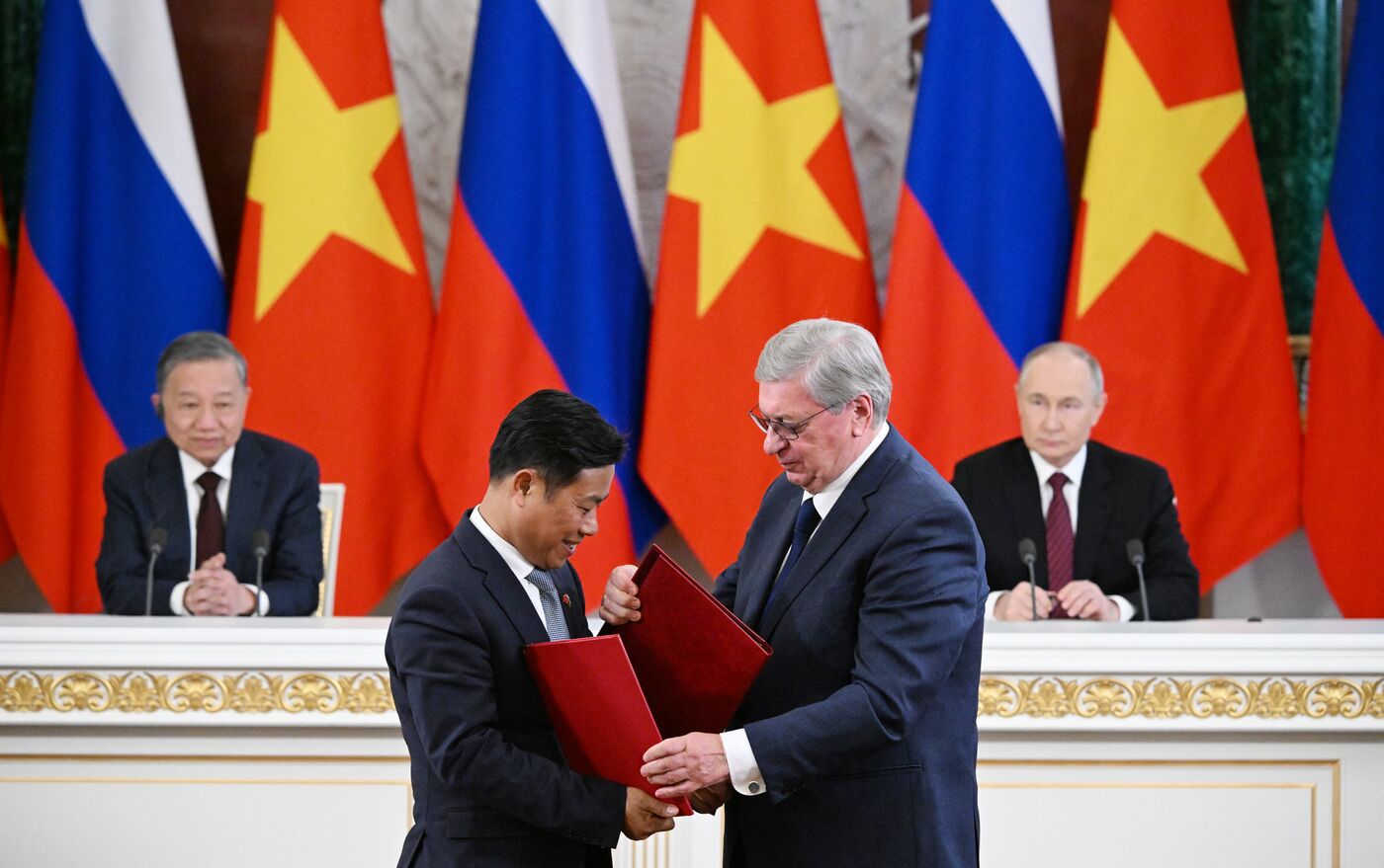 Официальный визит генсека ЦК Компартии Вьетнама То Лама в Россию