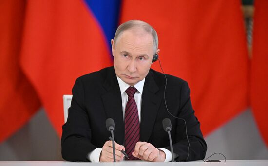 Официальный визит генсека ЦК Компартии Вьетнама То Лама в Россию