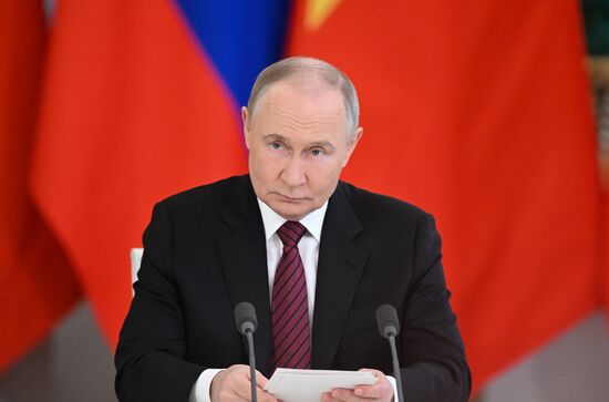 Официальный визит генсека ЦК Компартии Вьетнама То Лама в Россию