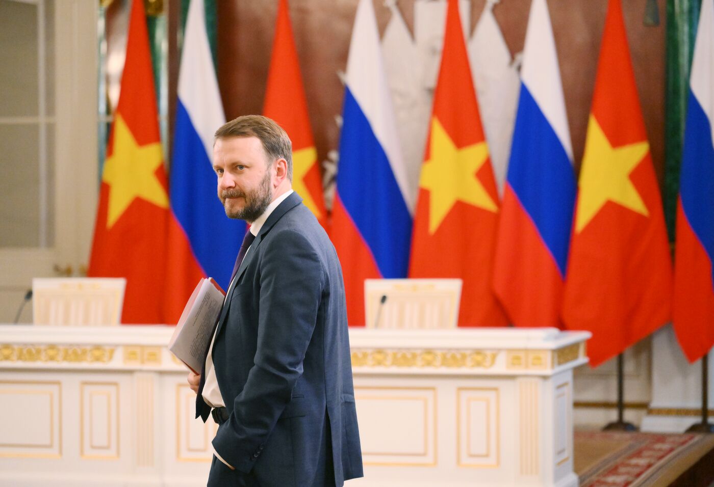 Официальный визит генсека ЦК Компартии Вьетнама То Лама в Россию
