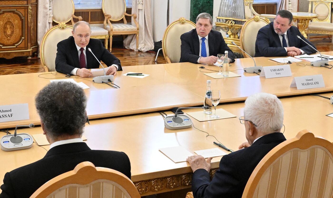 Встреча президента РФ В. Путина и президента Палестины М. Аббаса