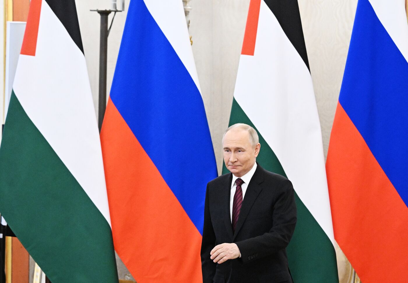 Встреча президента РФ В. Путина и президента Палестины М. Аббаса