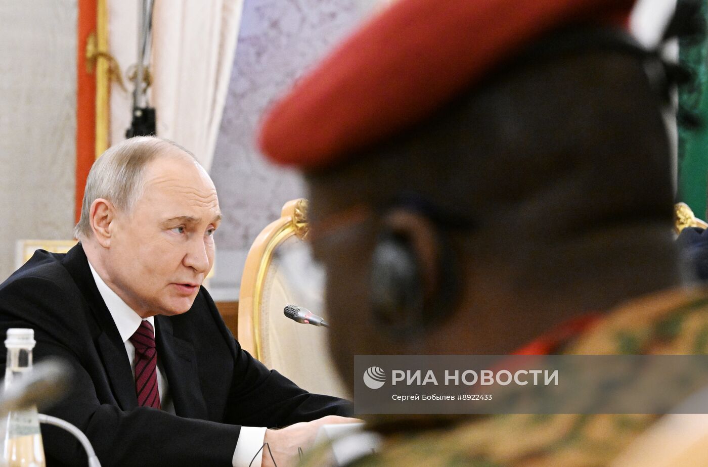 Встреча президента РФ В. Путина и президента Буркина-Фасо Ибрагима Траоре